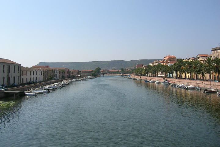 Bosa, fiume e concerie