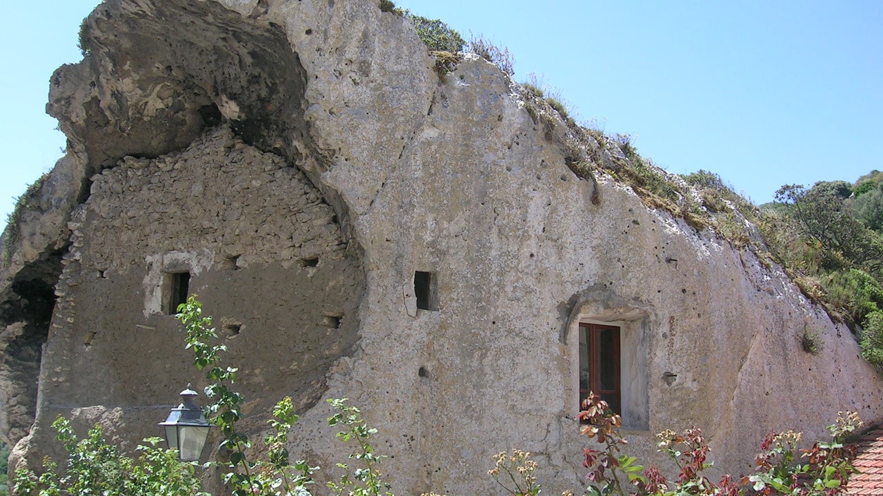 House in the Rock, Sedini