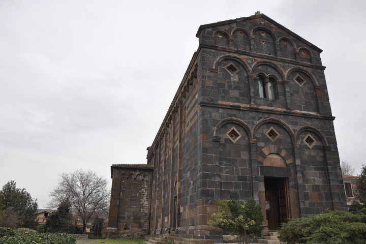 Ottana, vista della ex-Cattedrale di San Nicola