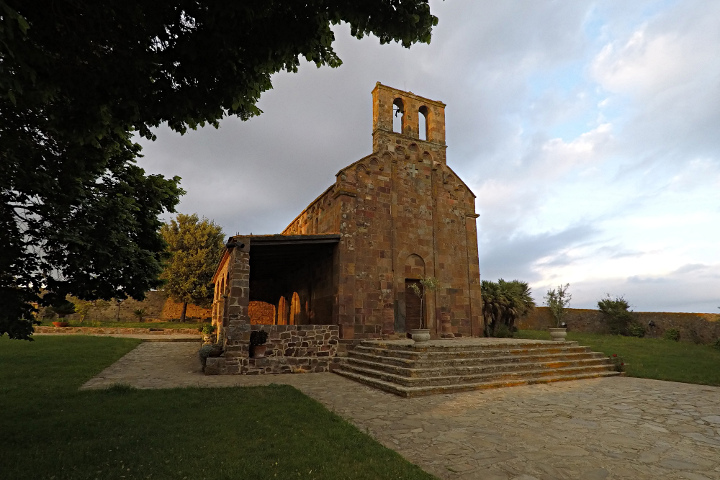 Church of Nostra Signora di Castro, Oschiri