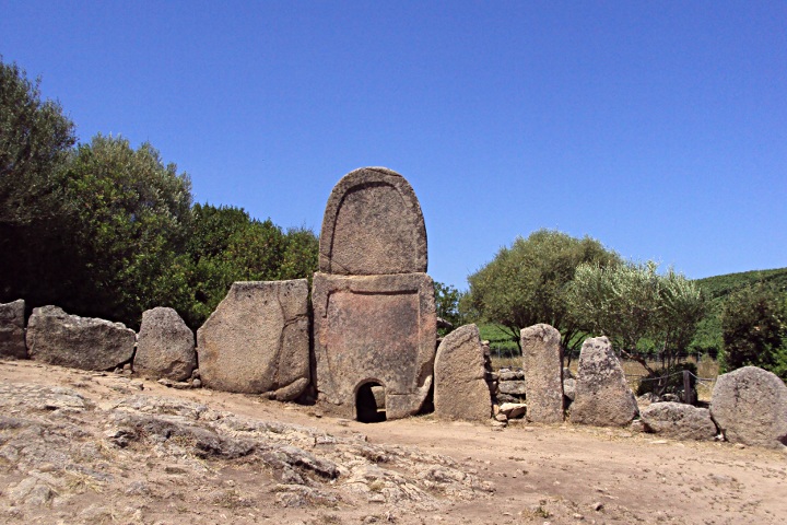 La tombe des géants de Coddu Vecchiu