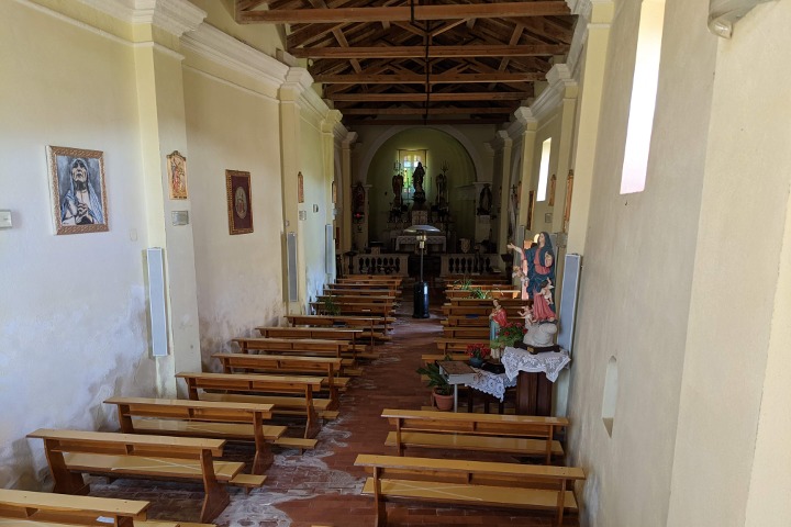 Inside the church of Santa Vittoria